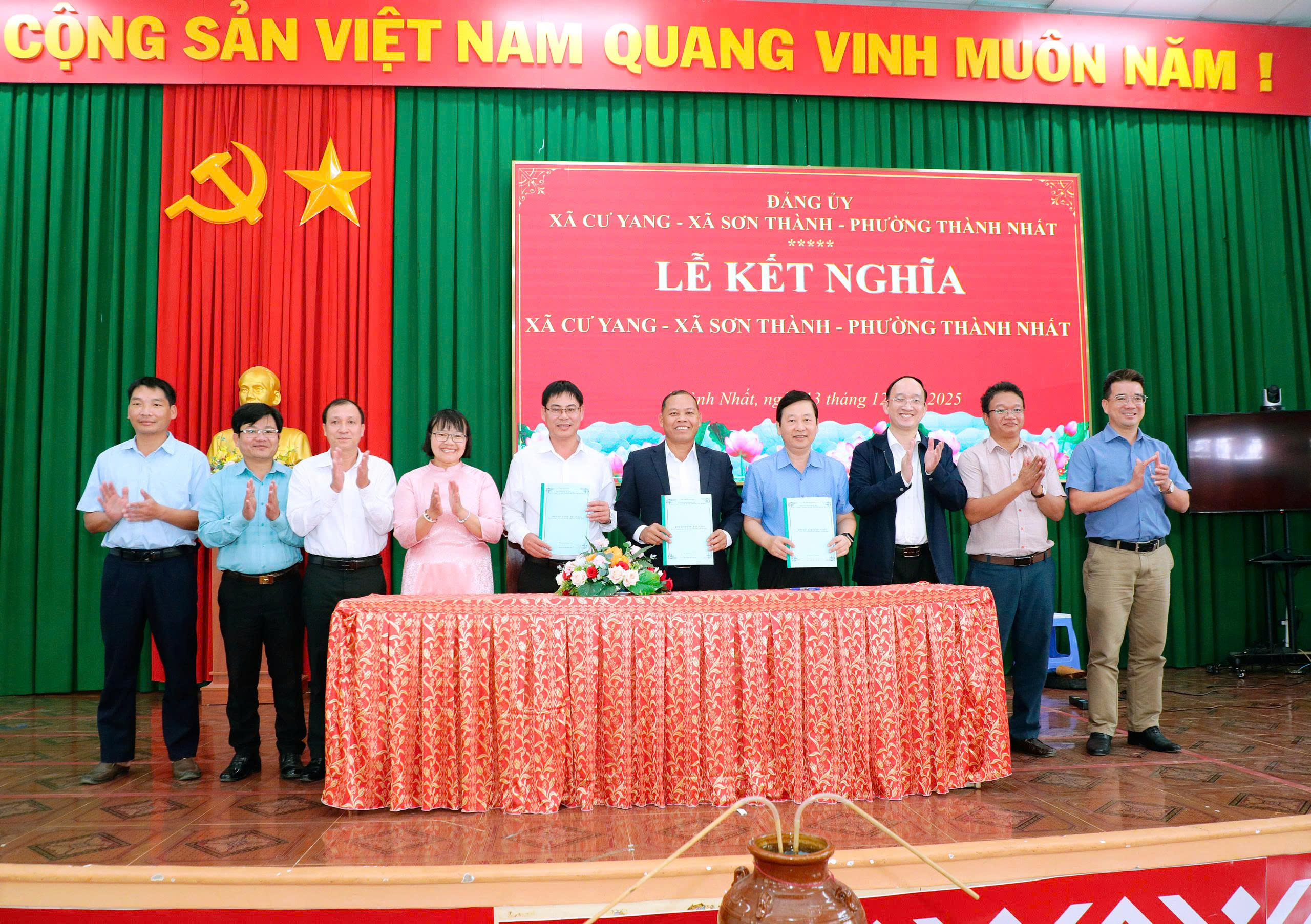gen-h-ký kết xong